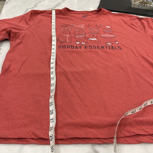 Men’s Izod T-shirt - Picture 7 of 8